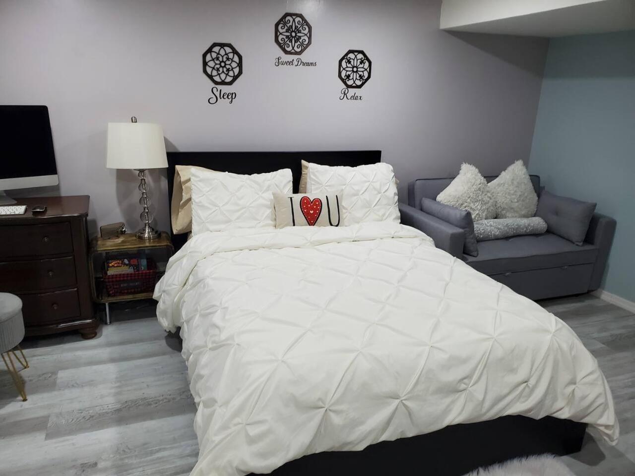 Lovely 2 Bedroom Apartment With 2 Entrance And Parking نيو يورك المظهر الخارجي الصورة