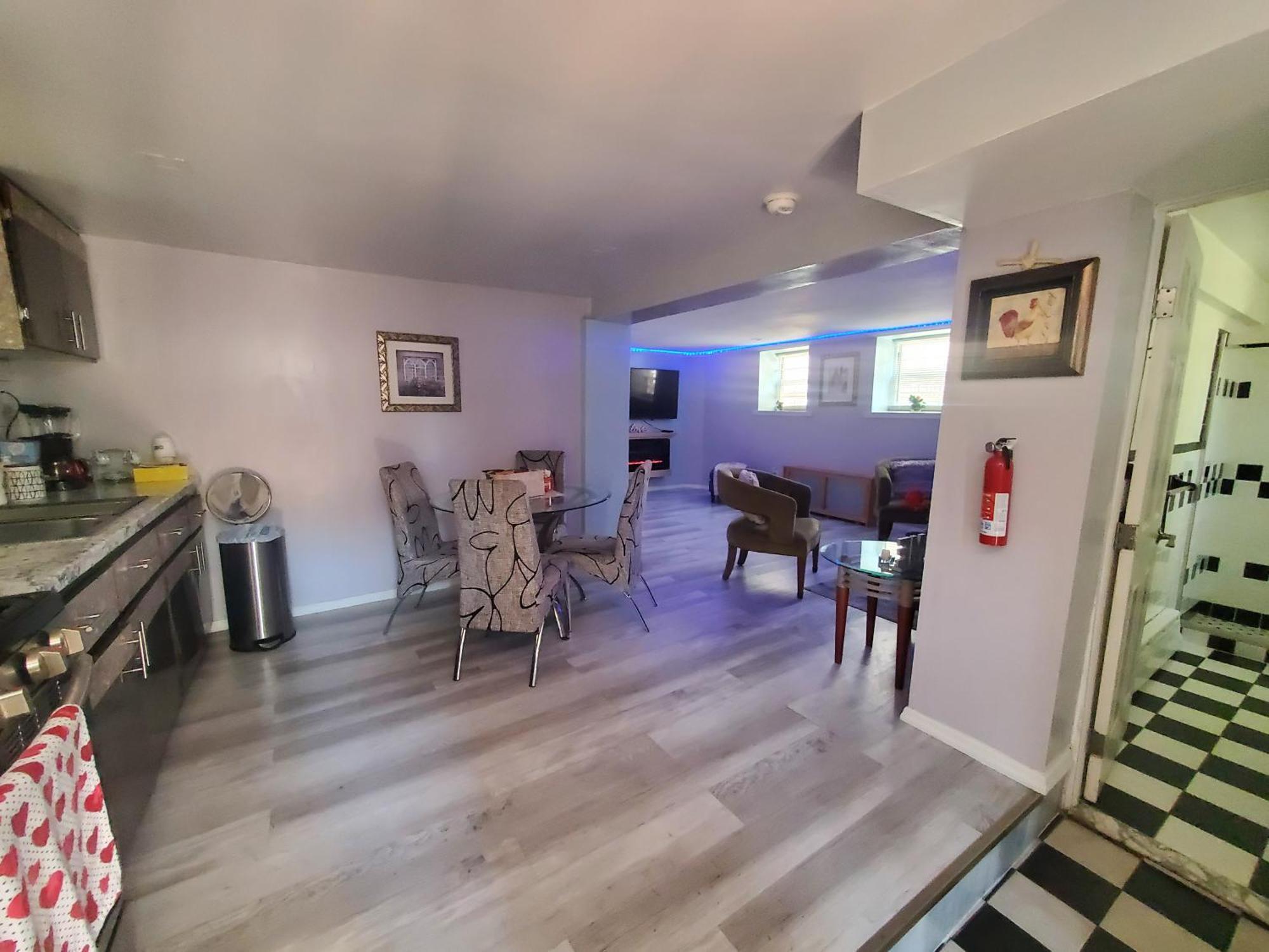Lovely 2 Bedroom Apartment With 2 Entrance And Parking نيو يورك المظهر الخارجي الصورة